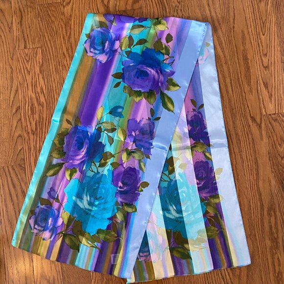 2/$20 👒 Careta Vintage Oldstock Sheer Scarf with Blue and Purple Floral Pattern - Picture 6 of 8